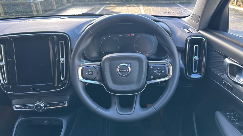 Volvo Xc40 1.5 T4 Recharge PHEV Inscription 5dr Auto Estate